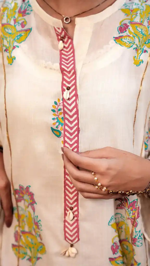 Noor-e-Gul coordinated 3-piece suit detail by Indigo Studio