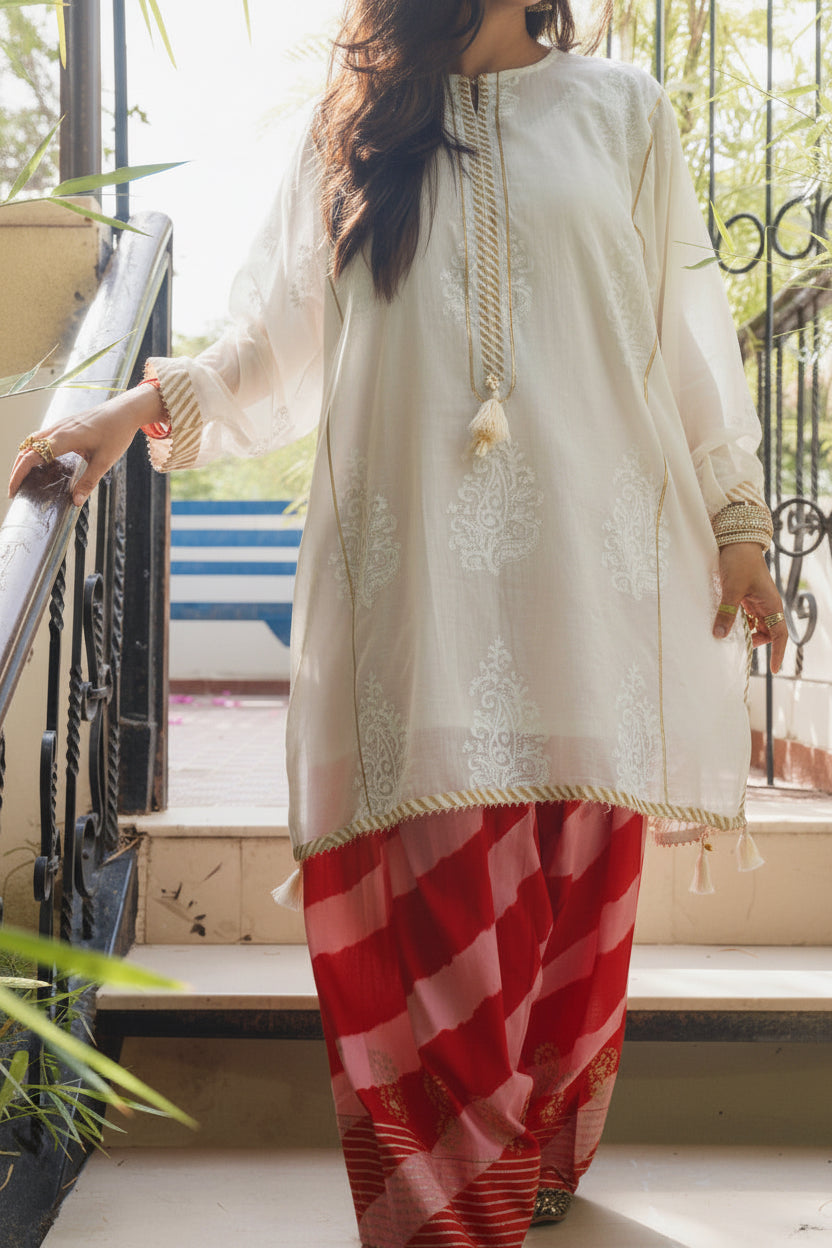 Motia handcrafted 3-piece women’s suit by Indigo Studio
